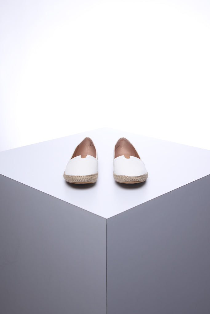 נעלי אספדריל - לבן