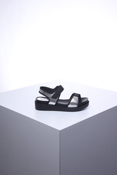 סנדלי מטאל - כסף